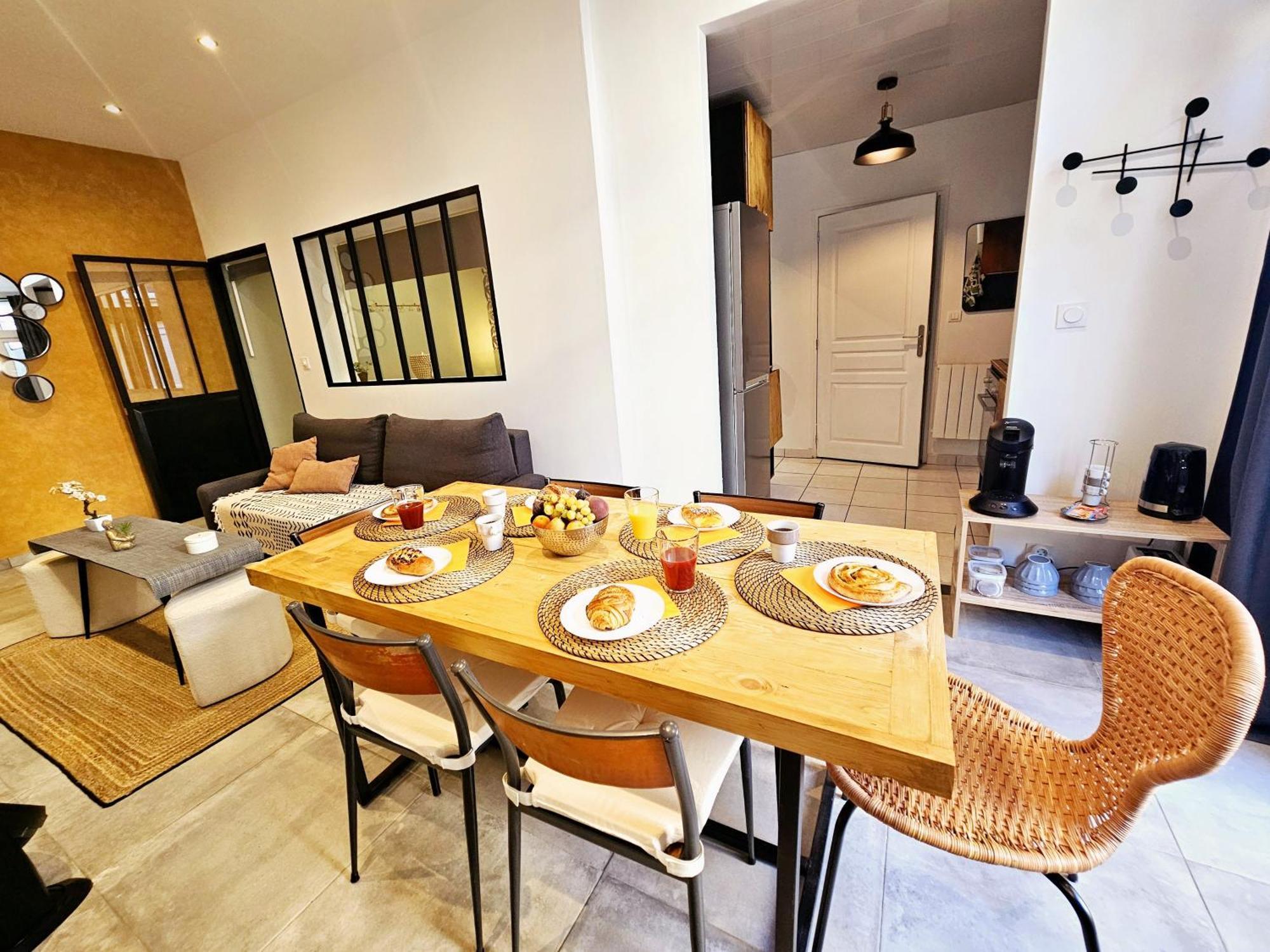 Refuge Urbain - Ideal Pro, Familles & Amis - Le Calme En Hypercentre - Wifi Haut Debit - Netflix - Machine A Laver - Gare, Cathedrale, Commerces, Restaurants & Transports En Commun A Moins De 10 Minutes A Pied Reims Exterior foto